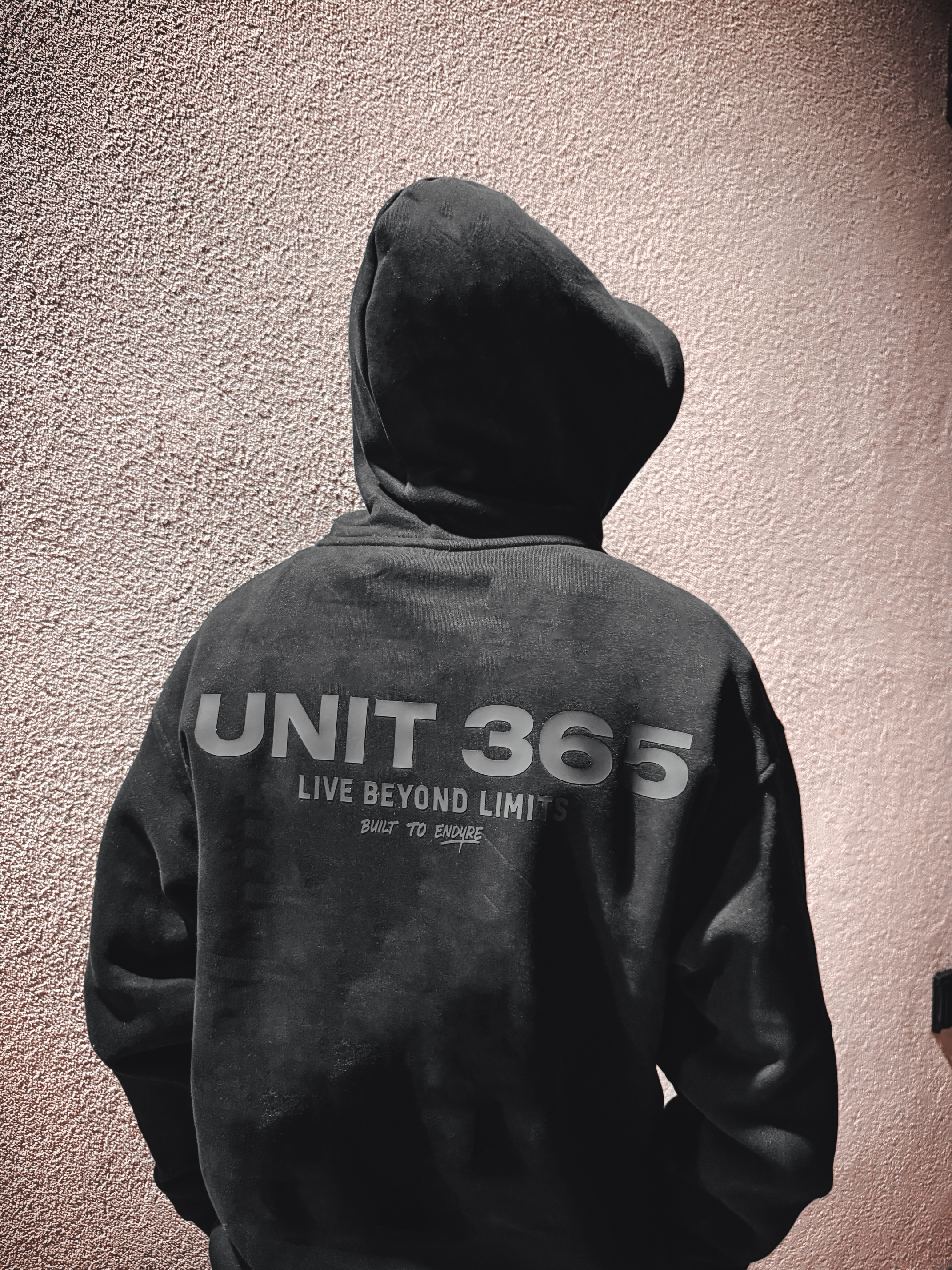 UNIT 365 matte black look